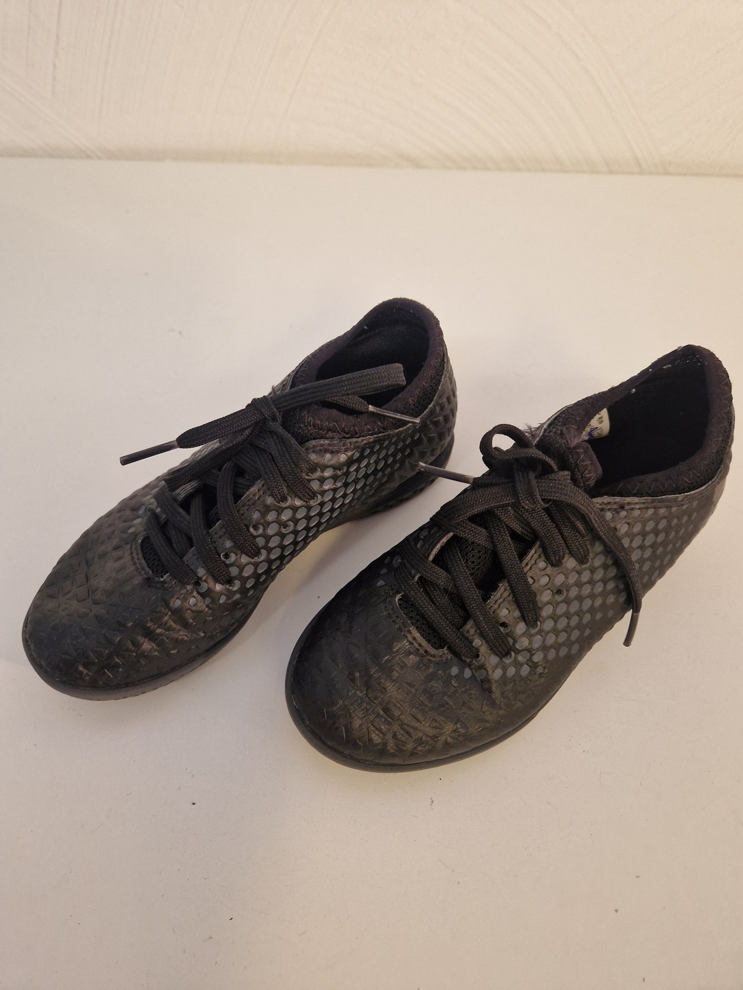 Träningsskor & gympaskor stl. 28, 30 & 30.