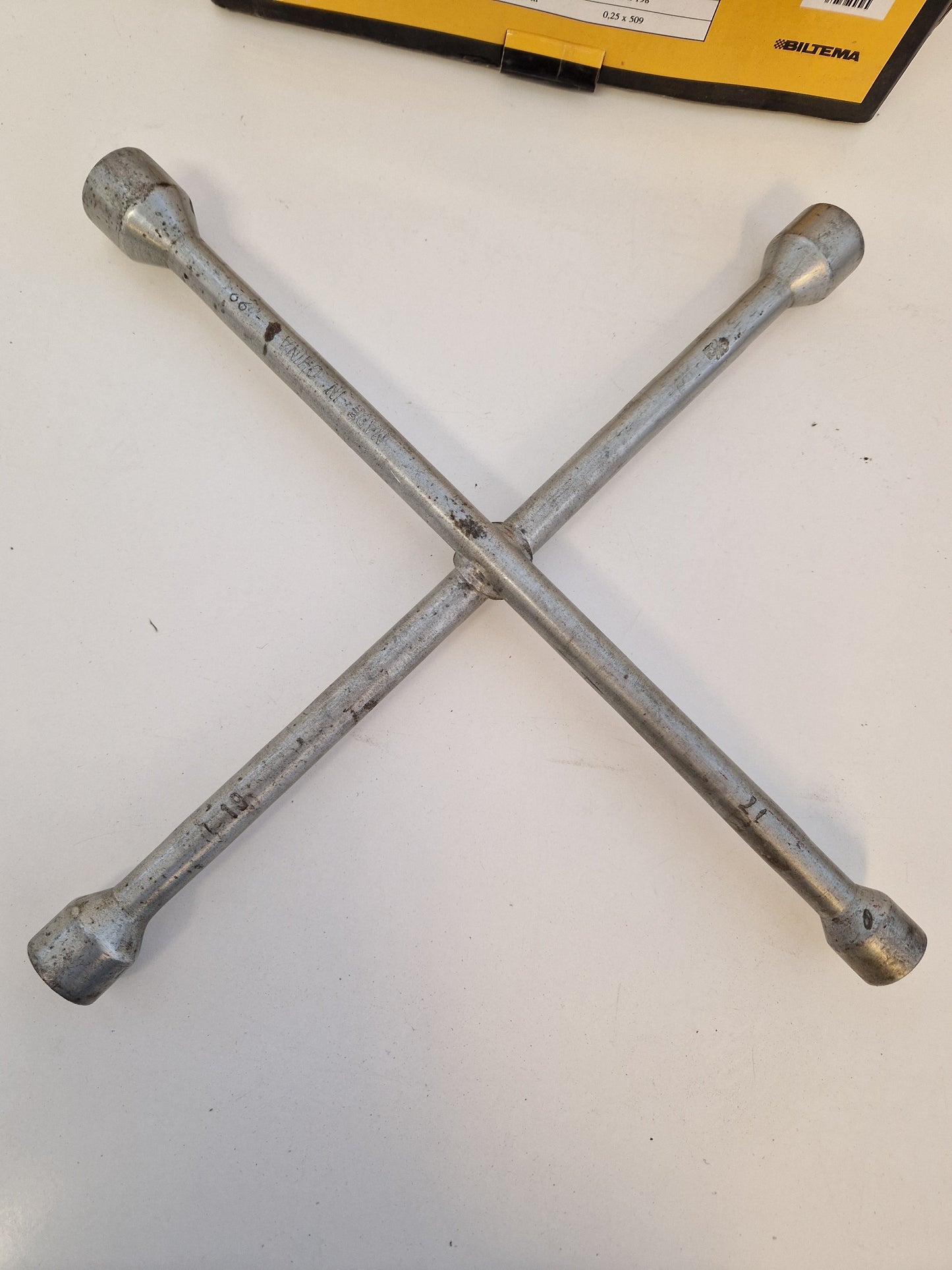 Biltema 25mm2 X 3m startkablar mm.