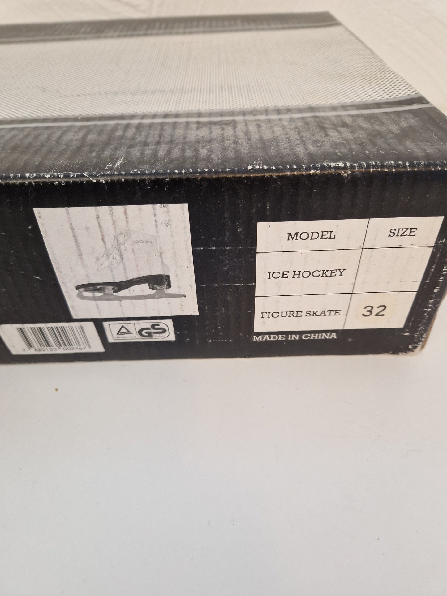 PEGGY konståkningsskridskor stl. 32.