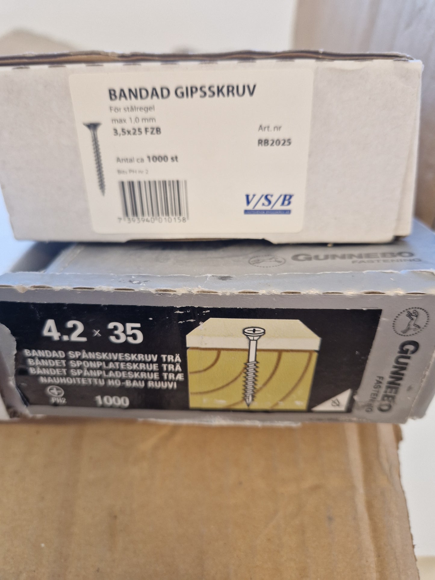 Bandad gipsskruv 3,9X32 etc.