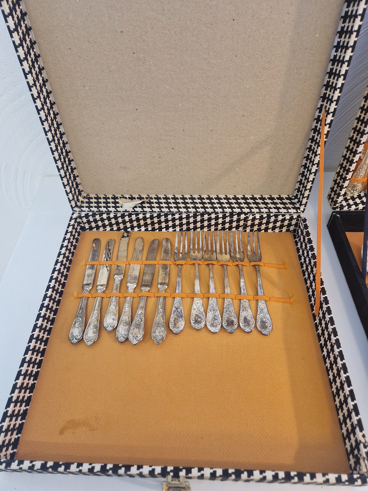 Nysilverbestick made in Italy.