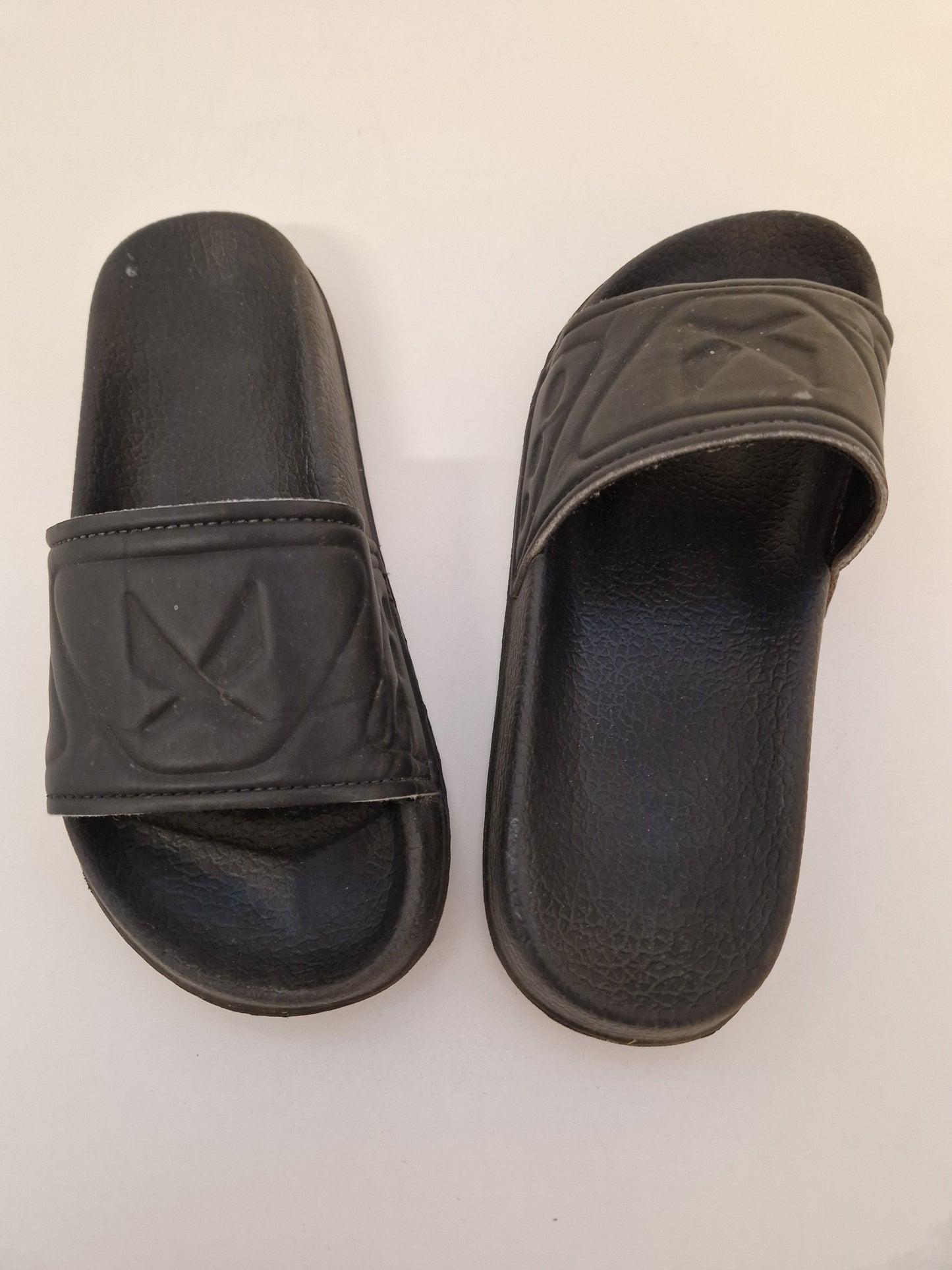 Träningsskor och badskor stl. 36, 35 & 35