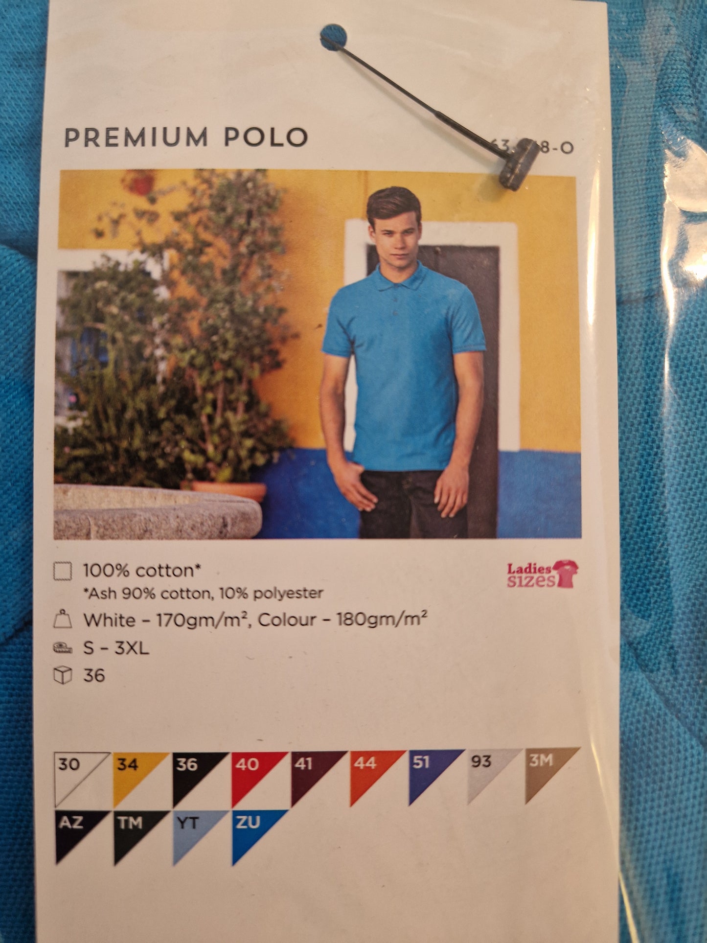 Pikétröja nya i förpackning.