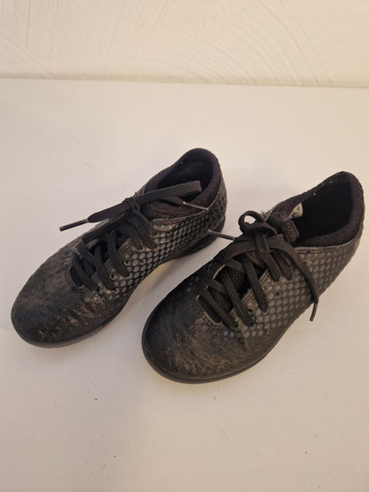 Träningsskor & gympaskor stl. 28, 30 & 30.