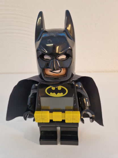 Batmanfigur med digital klocka