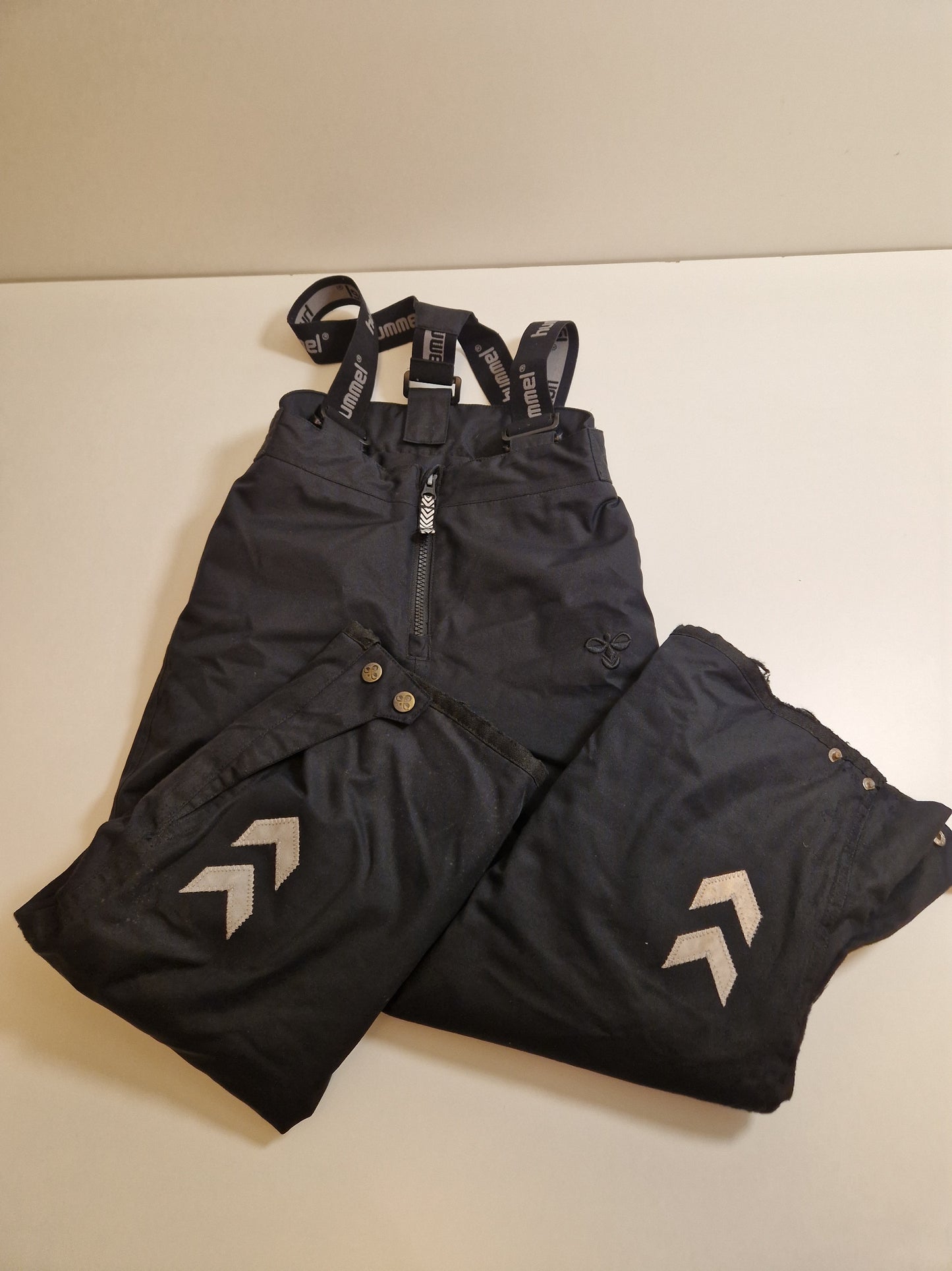 HUMMEL jacka & byxa stl 116.