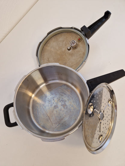 KELOMAT tryckkokare 4,5 liter