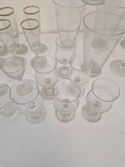 Diverse glas enligt beskrivning