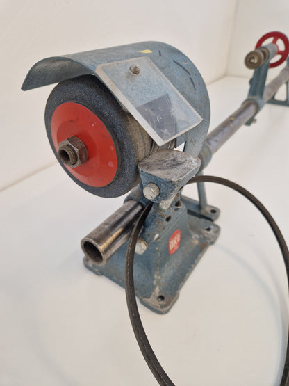 Träsvarv med slipsten utan motor