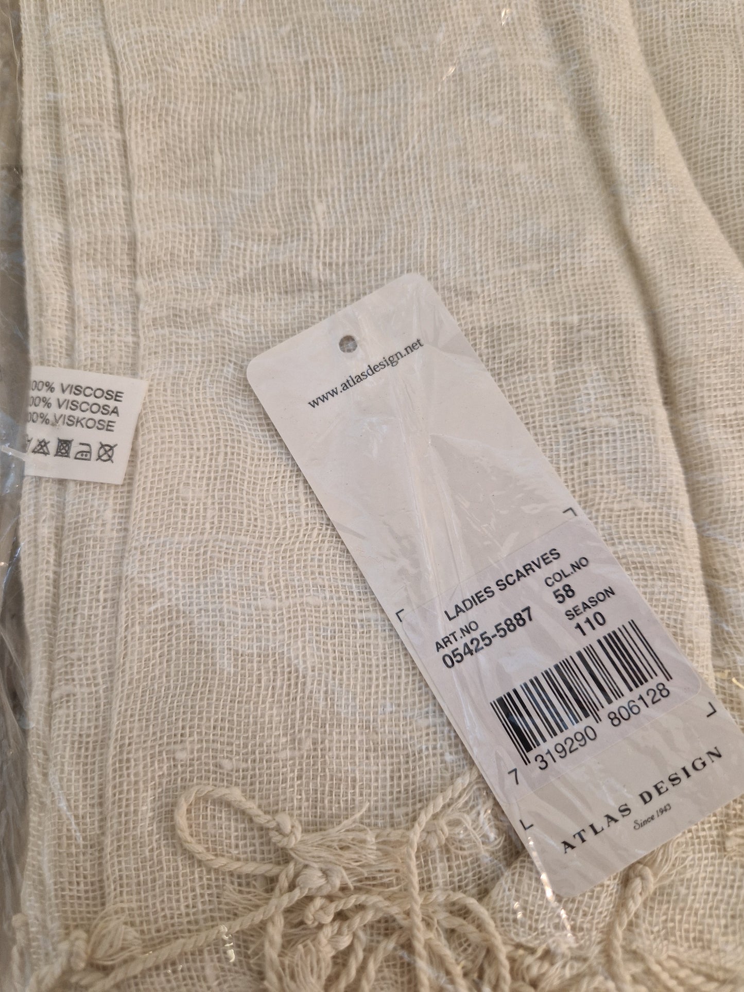 20st gräddvita scarves. Nya i förpackning