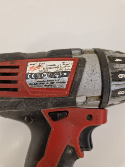 Milwaukee laddare & skruvdragare