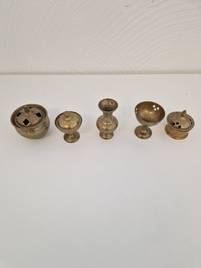 5st små lockurnor mm i mässing