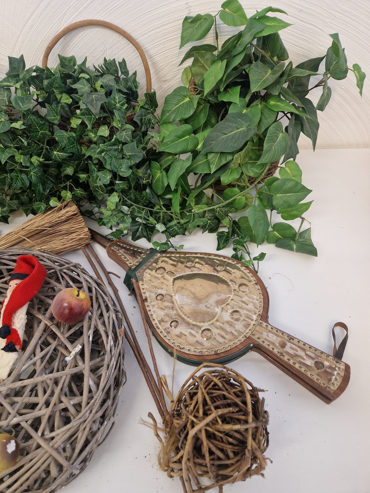 Diverse väggalster & kransar mm