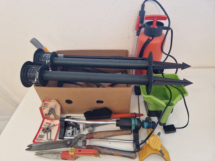 Div. utrustning och verktyg för trädgård