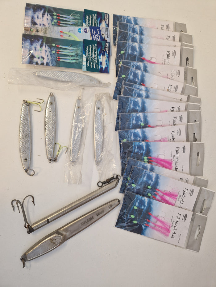 Diverse häcklor,  tackel och pilkar.