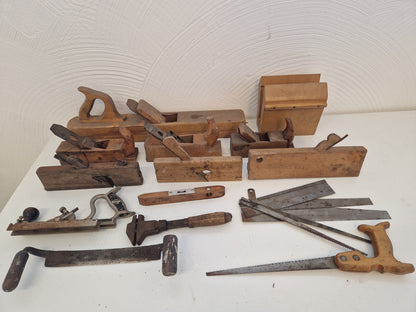 Parti allmoge verktyg, bl.a. Stanley sponthyvel