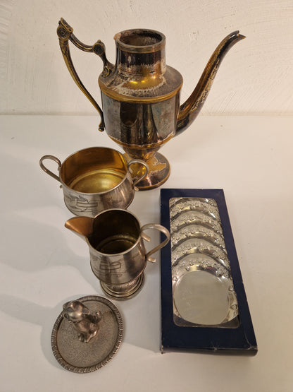 Tekanna / kaffekanna m. tillbehör.