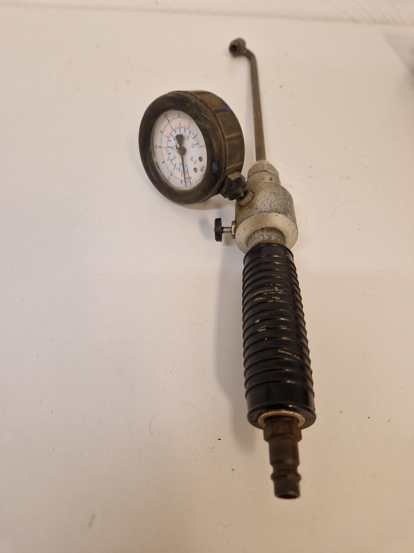 Högtrycksslang ca 2 X 10m, oljepåfyllare & luftpåfyllare.