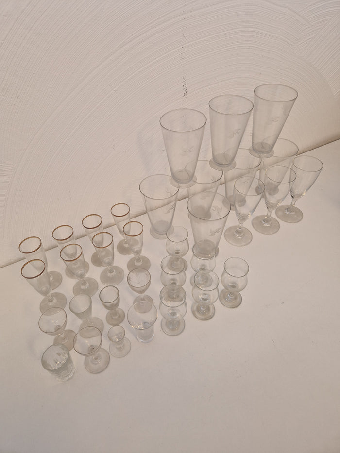 Diverse glas enligt beskrivning