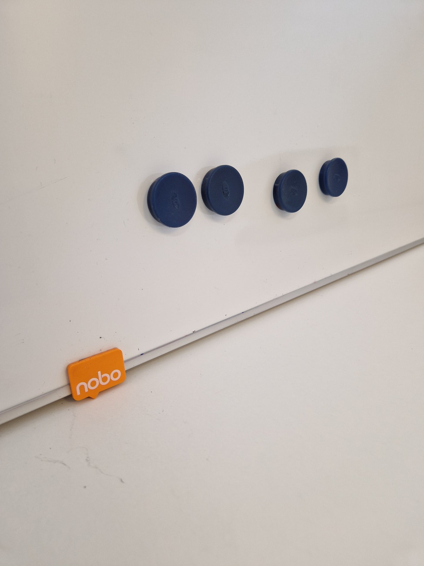 NOBO whiteboard / magnettavla
