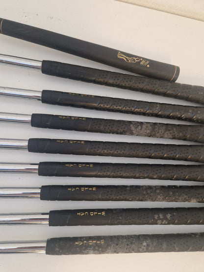 WILD CAT golfbag & golfklubbor