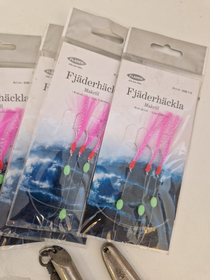 Diverse häcklor,  tackel och pilkar.