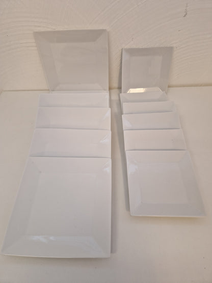 Mat- och förrättstallrikar