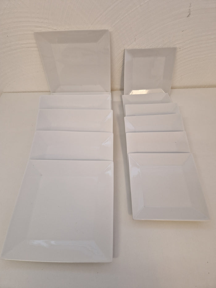 Mat- och förrättstallrikar