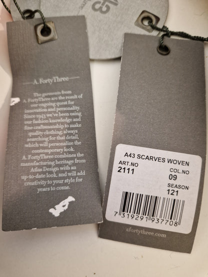 25st blommiga scarves. Nya i förpackning