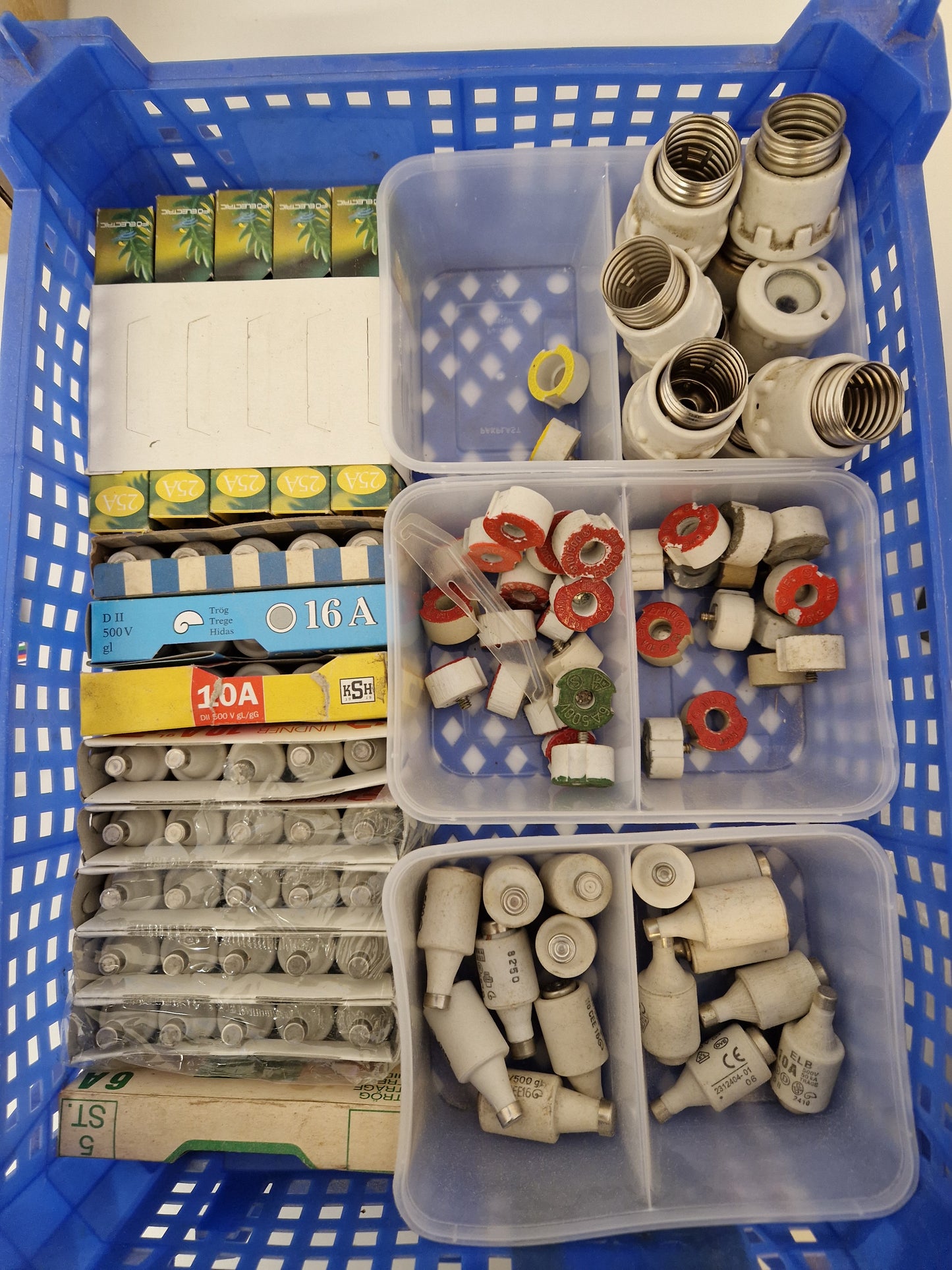 Porslinssäkringar, passkontakter mm