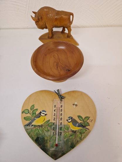 Diverse alster i trämaterial