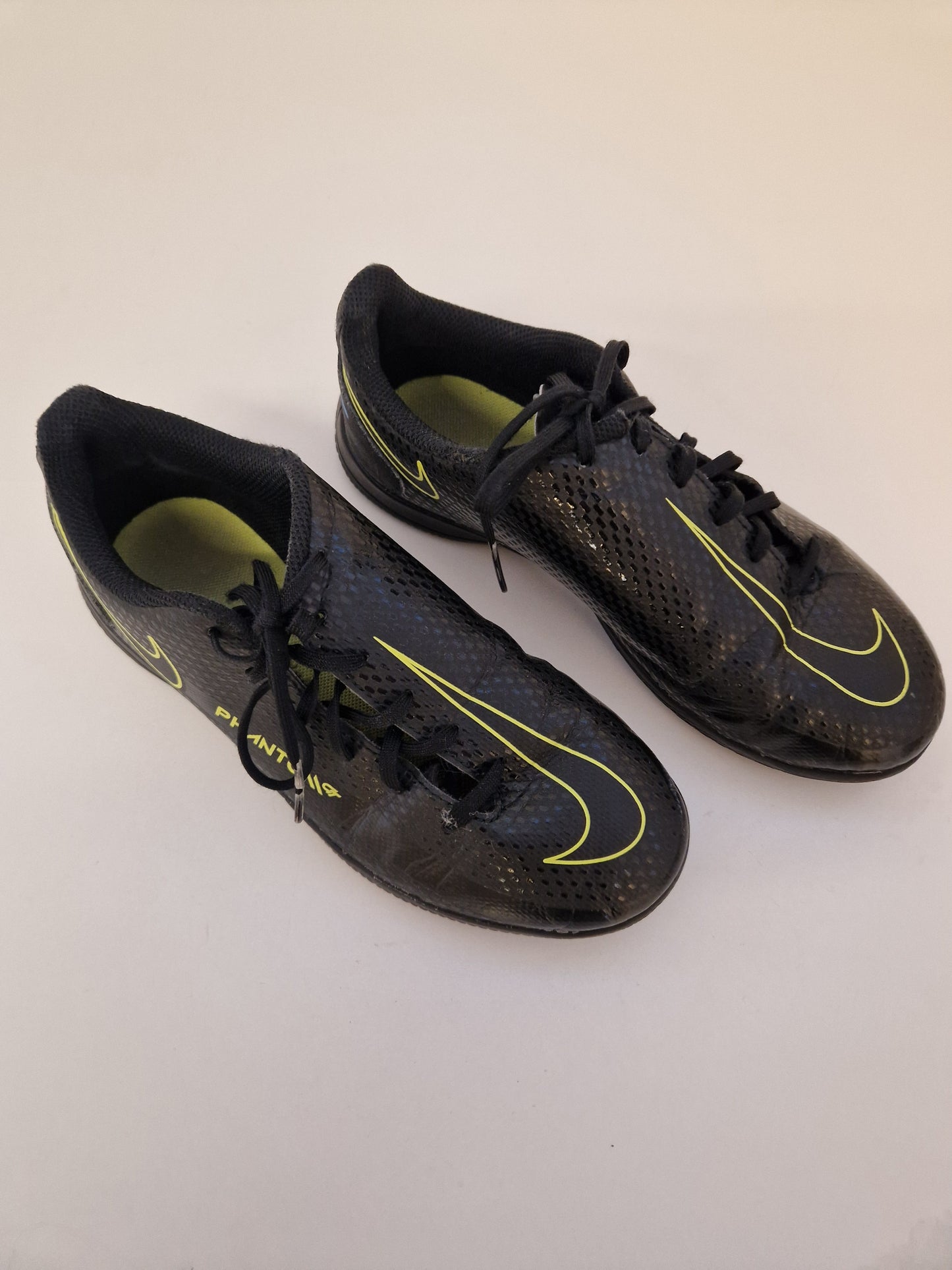 Träningsskor och badskor stl. 36, 35 & 35