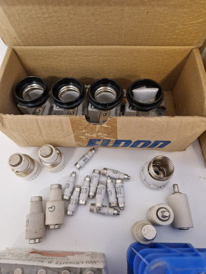 Porslinssäkringar, passkontakter mm