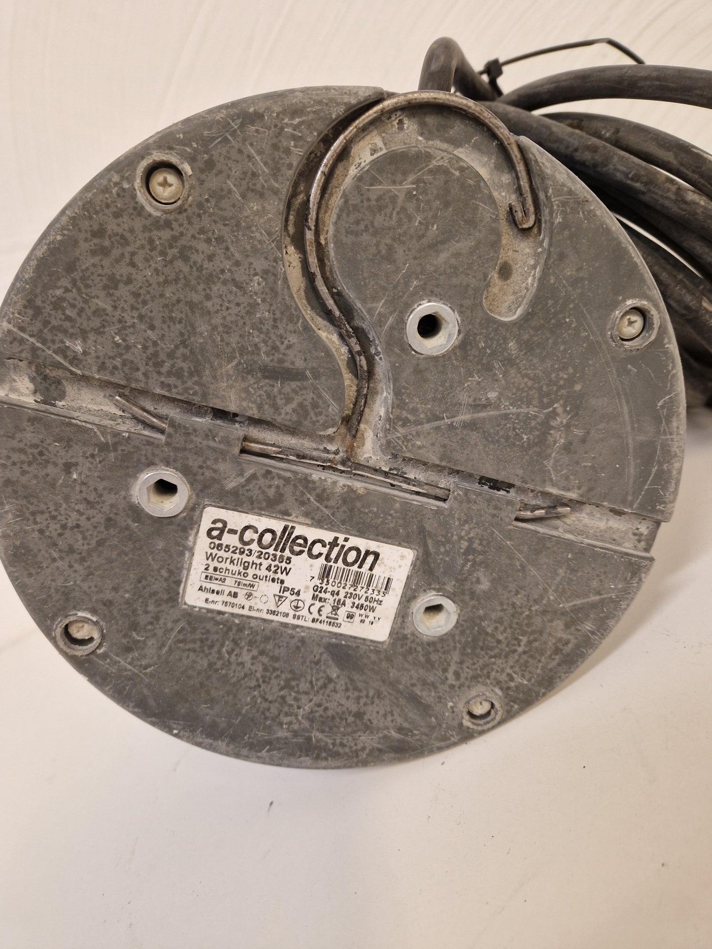 25m förlängningskabel, bygglampa & 15m kabelvinda