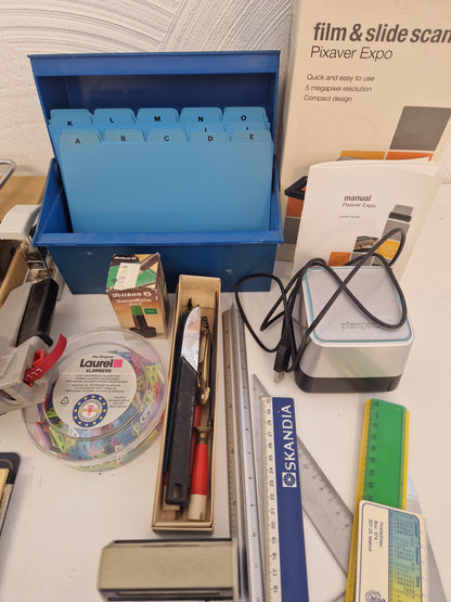 Diverse kontorsrelaterade prylar