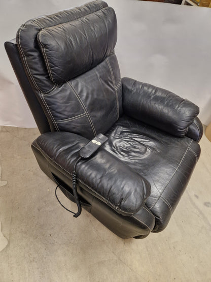 Elmanövrerad reclinerfåtölj i svart skinn