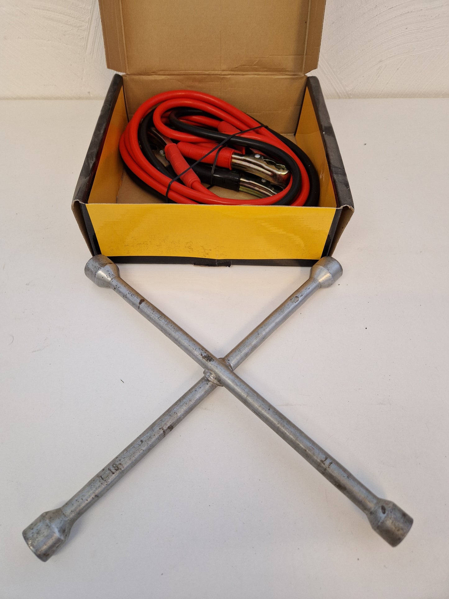 Biltema 25mm2 X 3m startkablar mm.