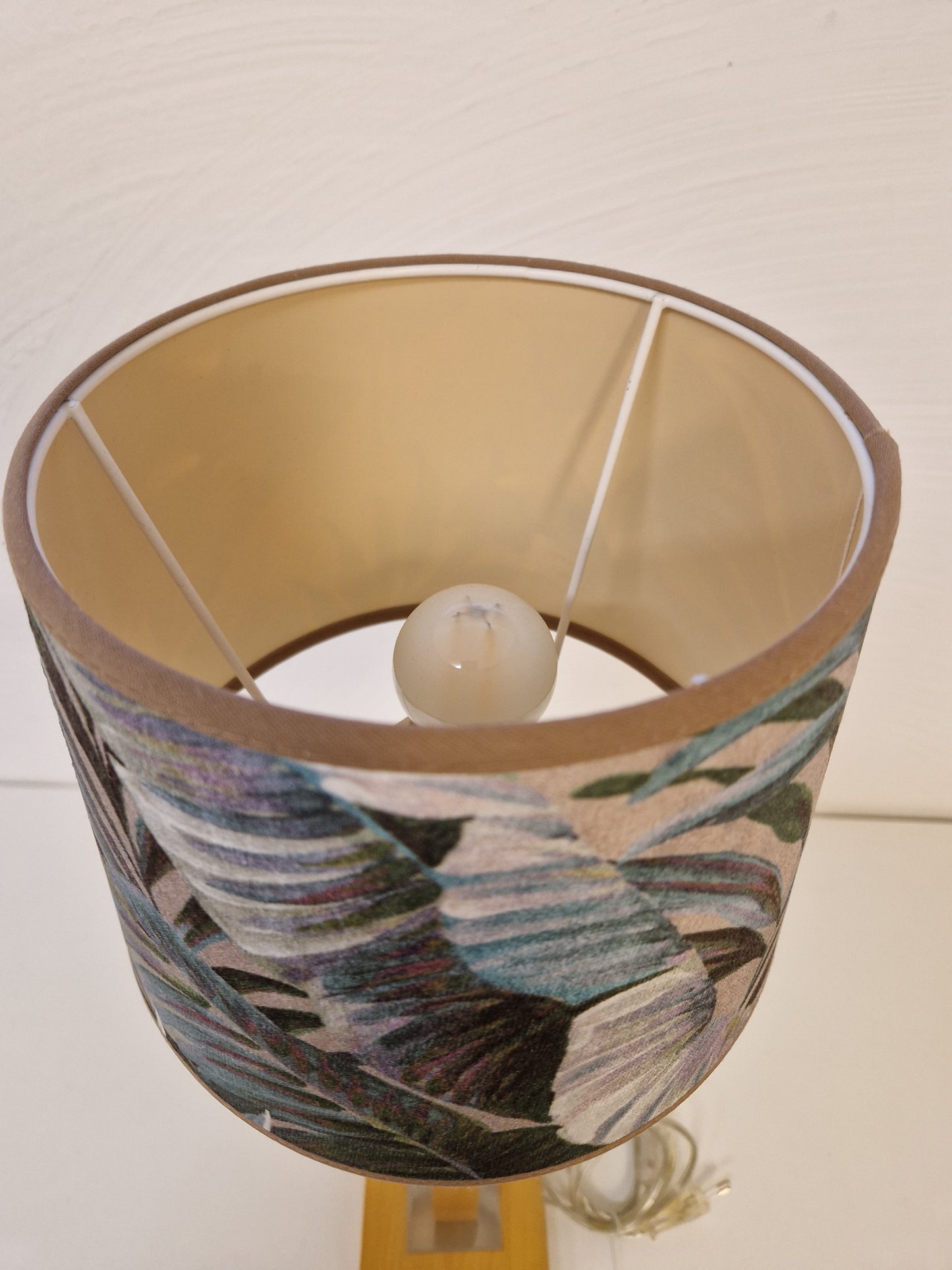 Bordslampa IBL Lightning