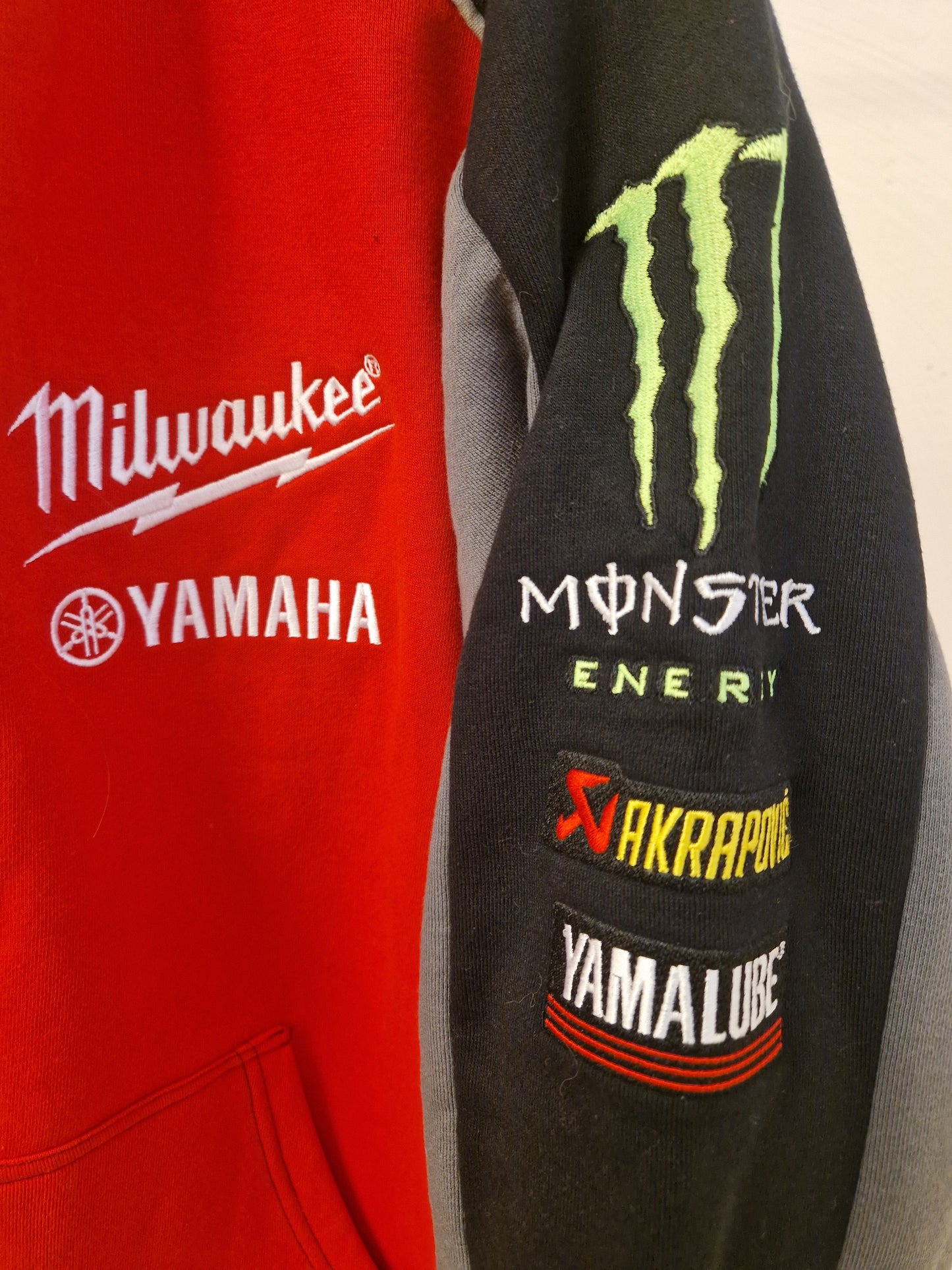 Ny Milwaukee profiljacka stl. M