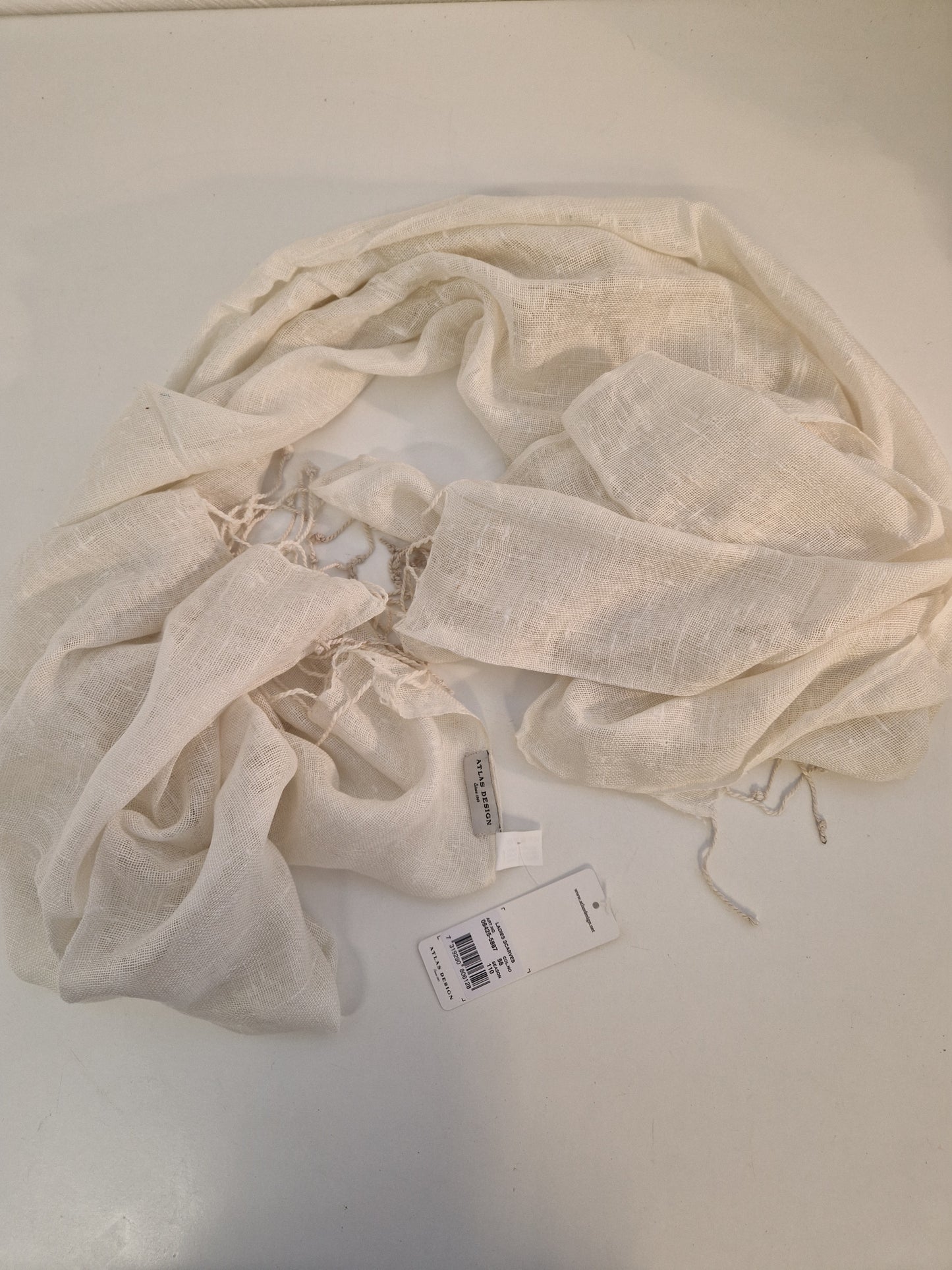 20st gräddvita scarves. Nya i förpackning