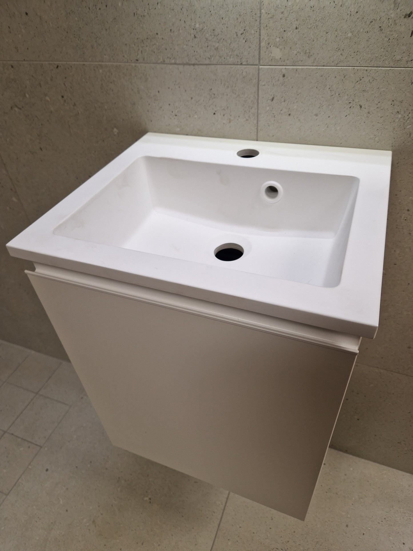 Vask, underskåp, spegel