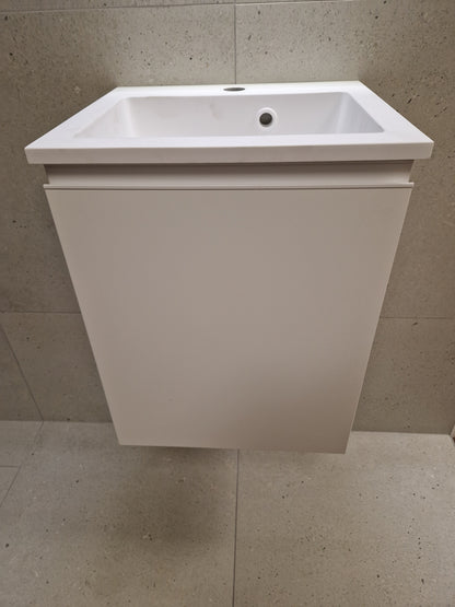 Vask, underskåp, spegel