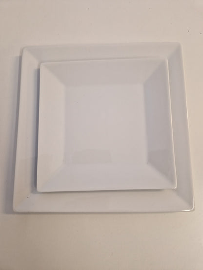 Mat- och förrättstallrikar