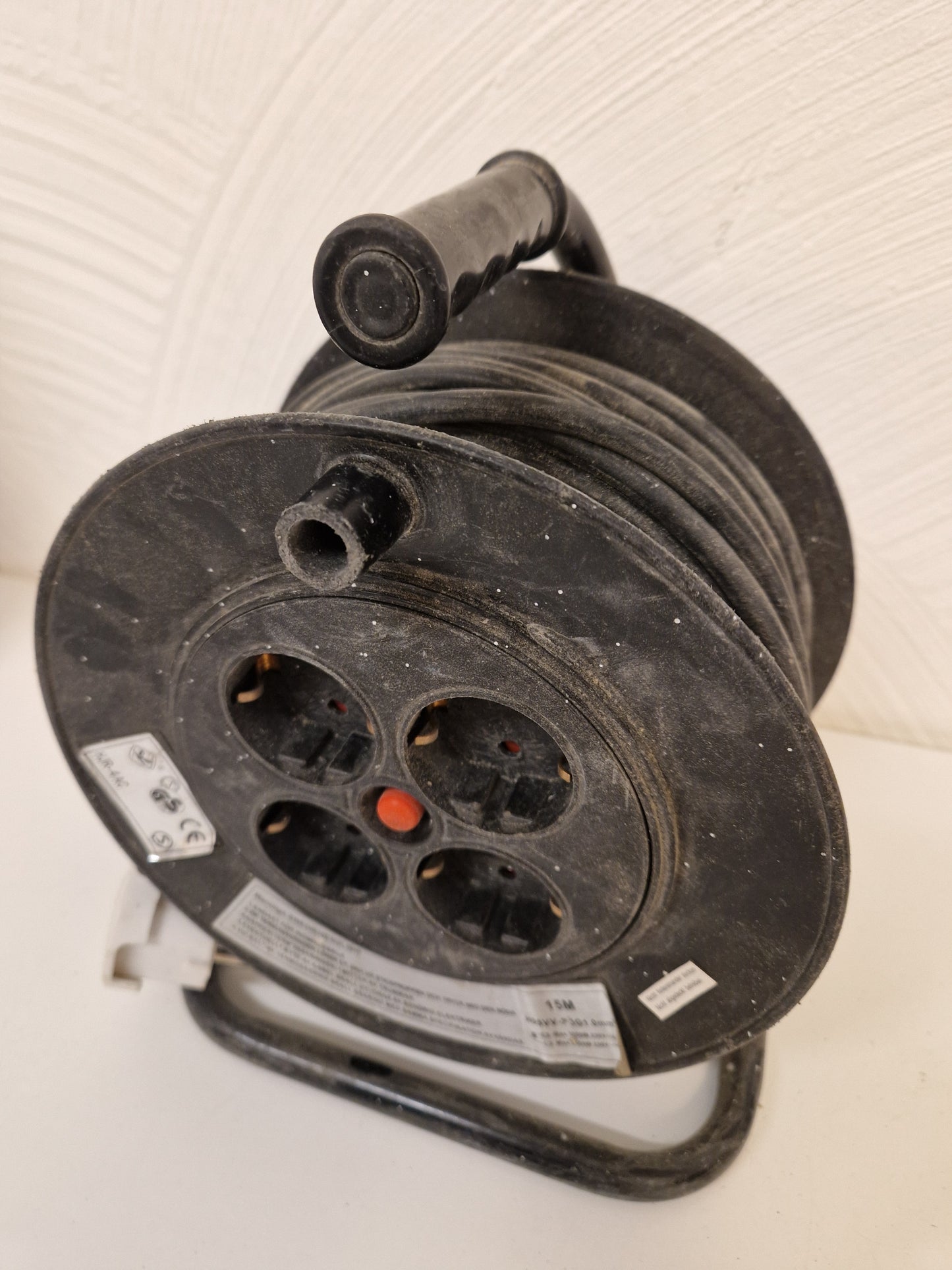 25m förlängningskabel, bygglampa & 15m kabelvinda