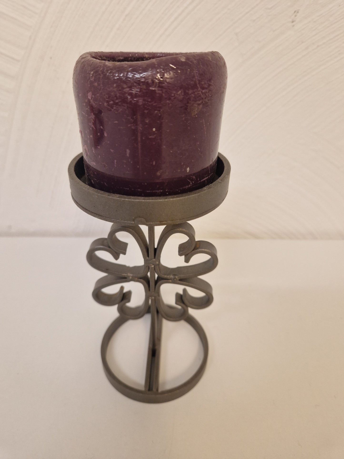 Ljuskrona och ljusstakar i smide