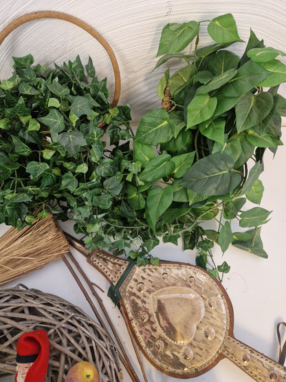 Diverse väggalster & kransar mm