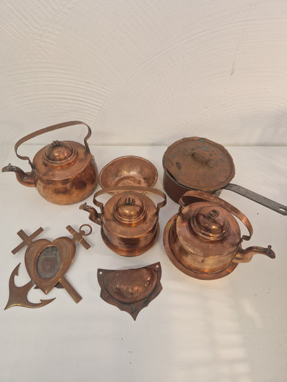 Div. kopparkannor, gryta, skål mm