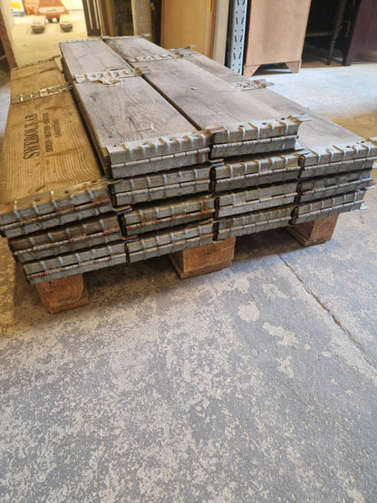 Parti  pallkragar för 1/2-pall