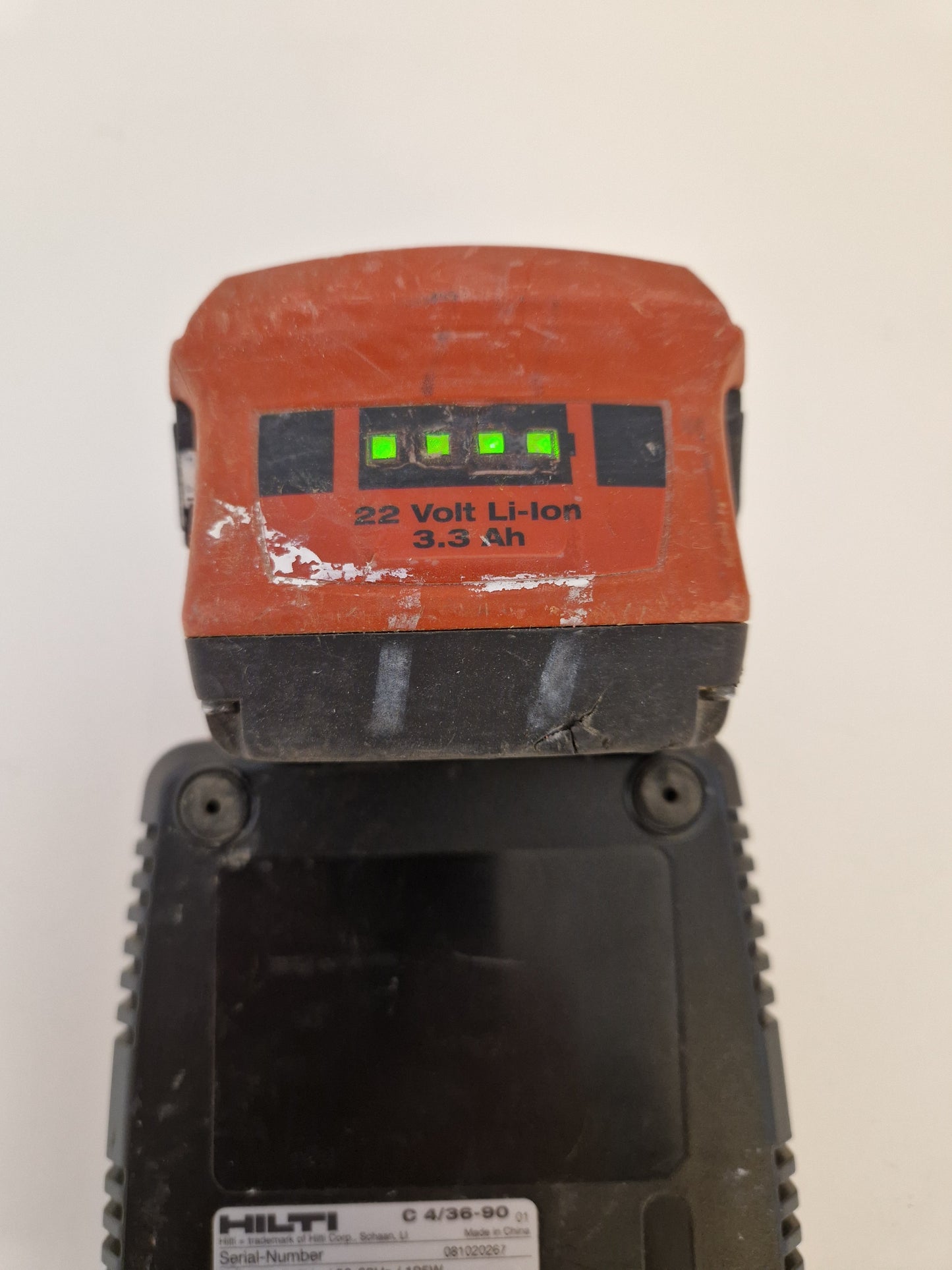 HILTI laddare + batteri