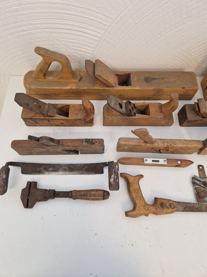 Parti allmoge verktyg, bl.a. Stanley sponthyvel